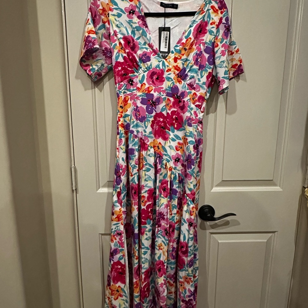 Floral V-Neck Maxi Dress